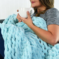 DS-70077 Chunky Chenille Knit Throw - Navy - Ozark Cabin Décor, LLC