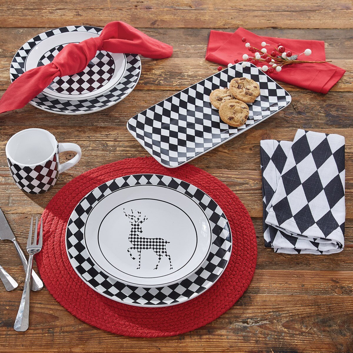 Harlequin Deer Salad Plate Set - Thumbnail 2