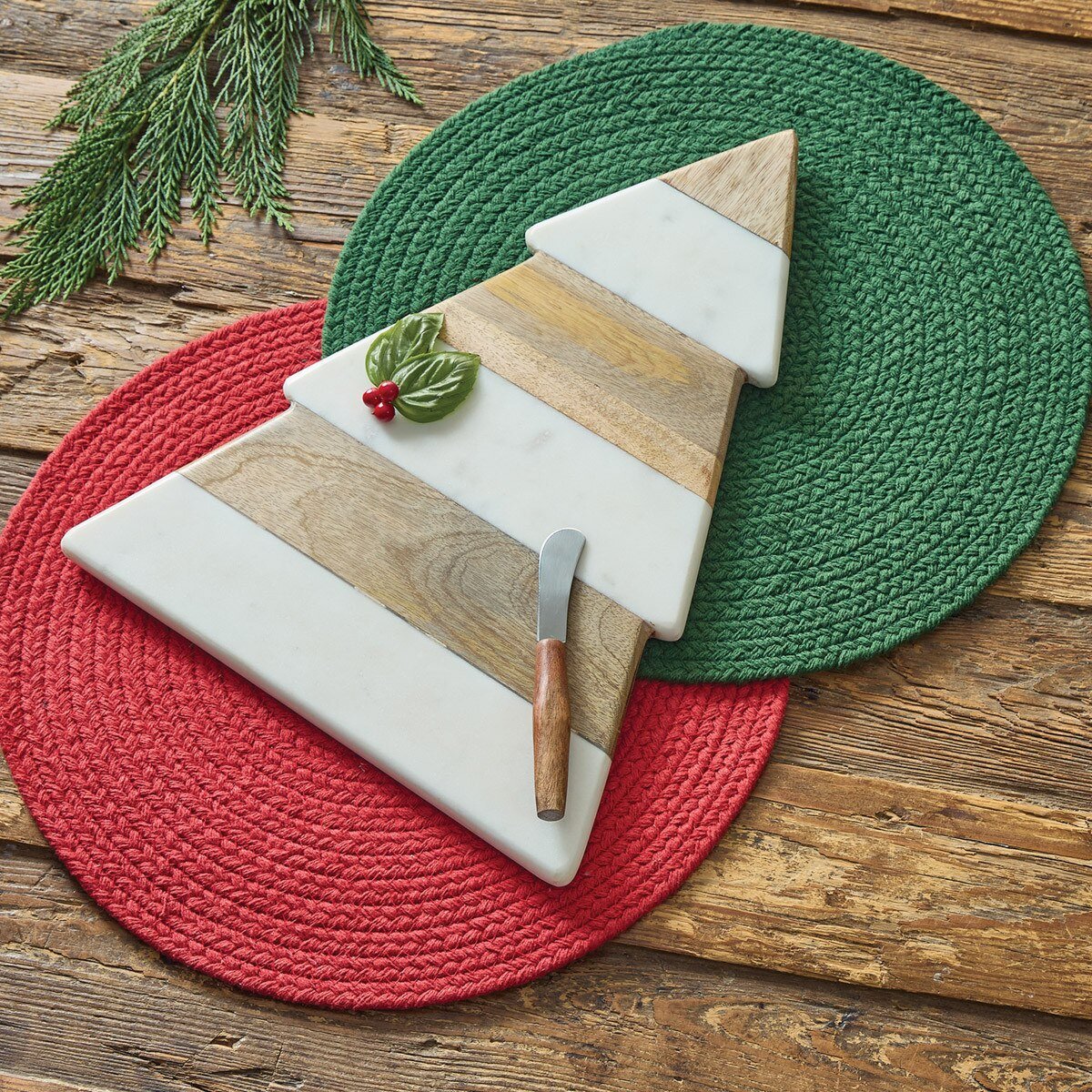 Christmas Tree Cutting Board - Ozark Cabin Décor, LLC