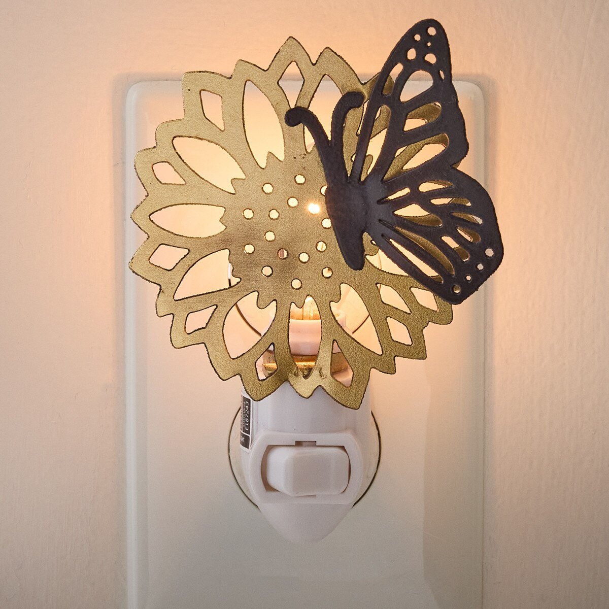Sunfields Night Light - Ozark Cabin Décor, LLC