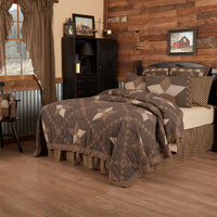 Farmhouse Star Quilt Collection