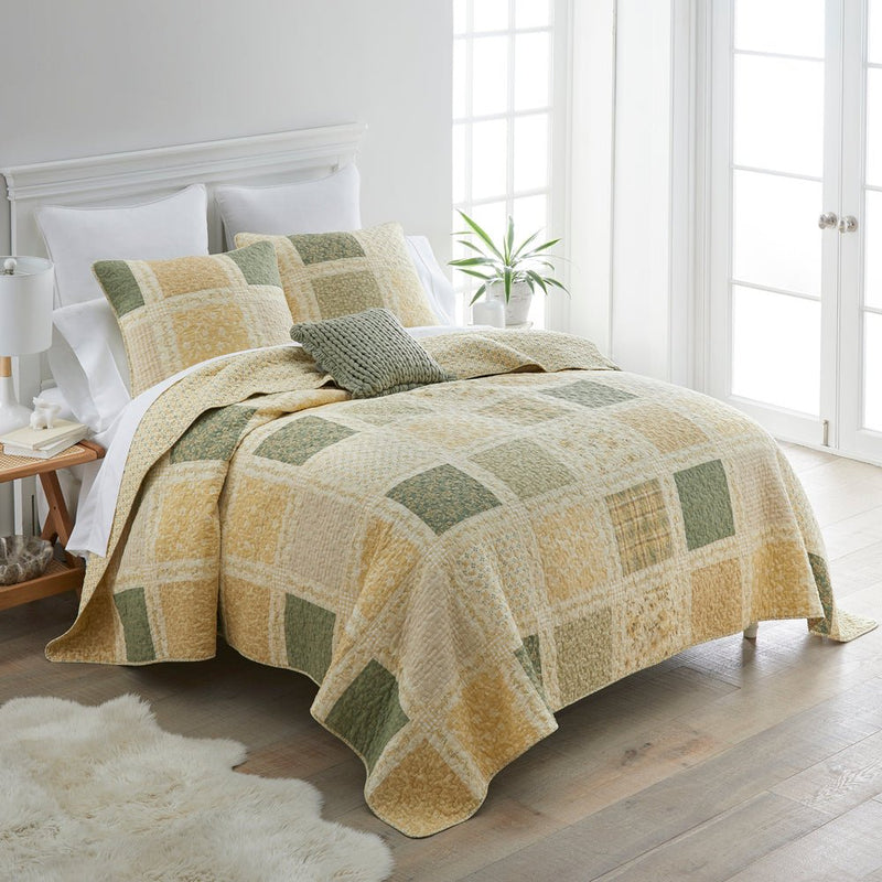 Meadow Cotton Patchwork Quilt Set - 4 Sizes - Ozark Cabin Décor, LLC
