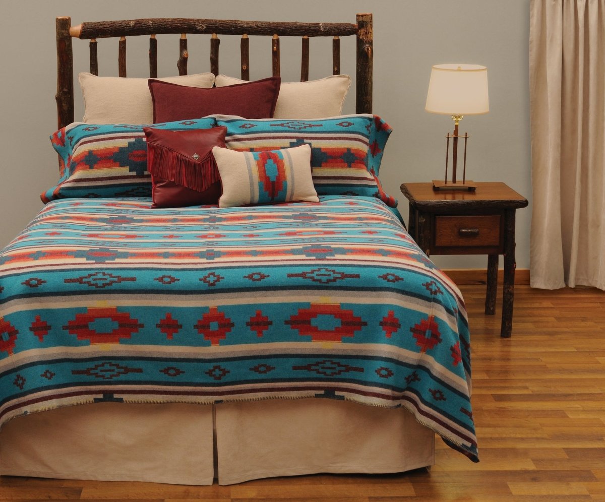 Crystal Creek Luxury Bedspread Set