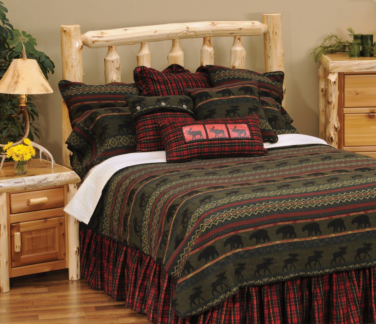 Wooded River McWoods Luxury Bedspread Set - Thumbnail 3