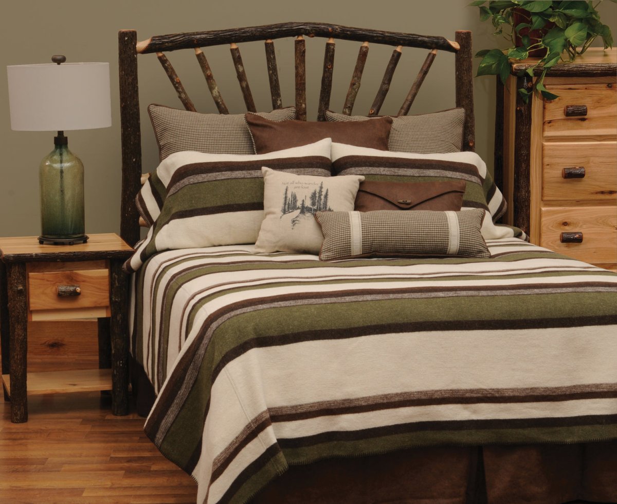 Wooded River Sage Valley Luxury Bedspread Set - Thumbnail 2