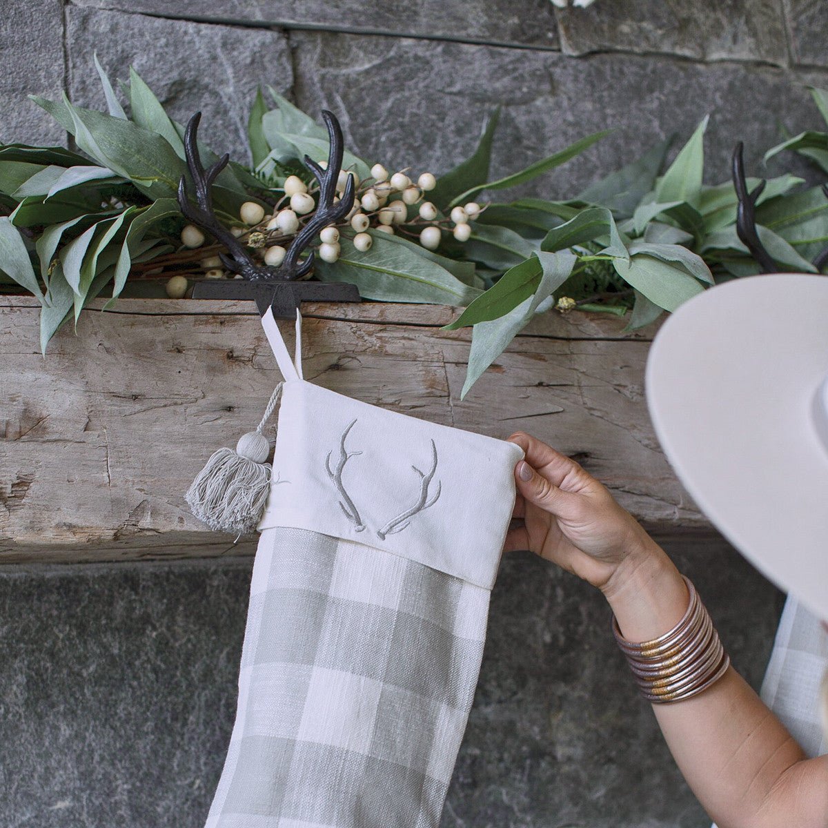 Antler Stocking Hanger - Thumbnail 5