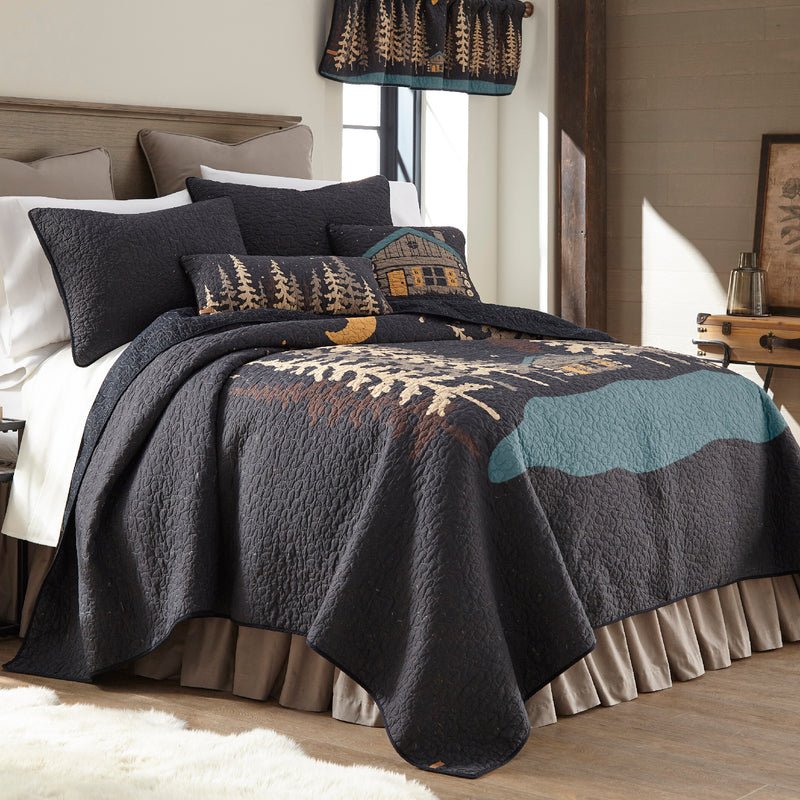 Moonlit Cabin Quilted Bedding Set - Thumbnail 5