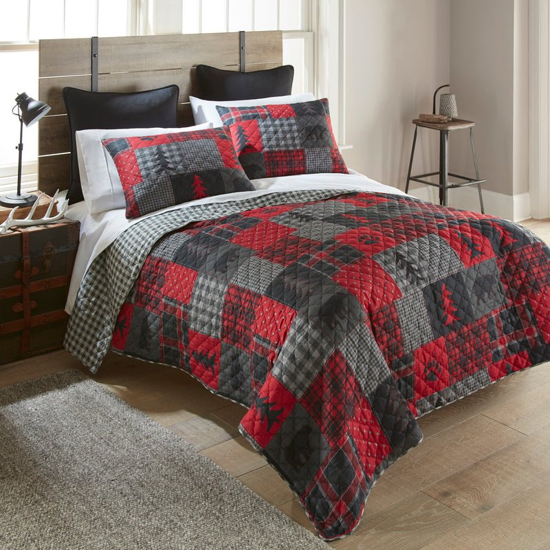 Red Forest Reversible 3-Pc Quilt Bedding Set